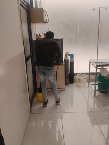 Tezz technician treating a clinic room in Pune